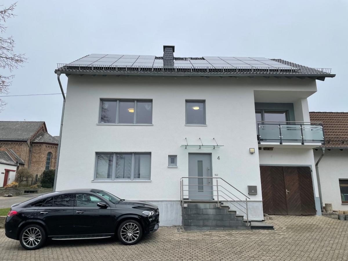 Ferienhaus Rheinnaehe Lykershausen Luaran gambar